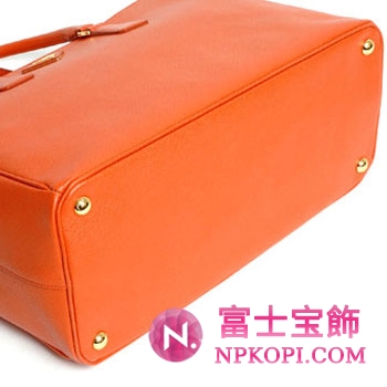 プラダ（PRADA）SAFFIANO LUX　レディーストートバッグ　パパイヤ　BN1786-NZV-S73 